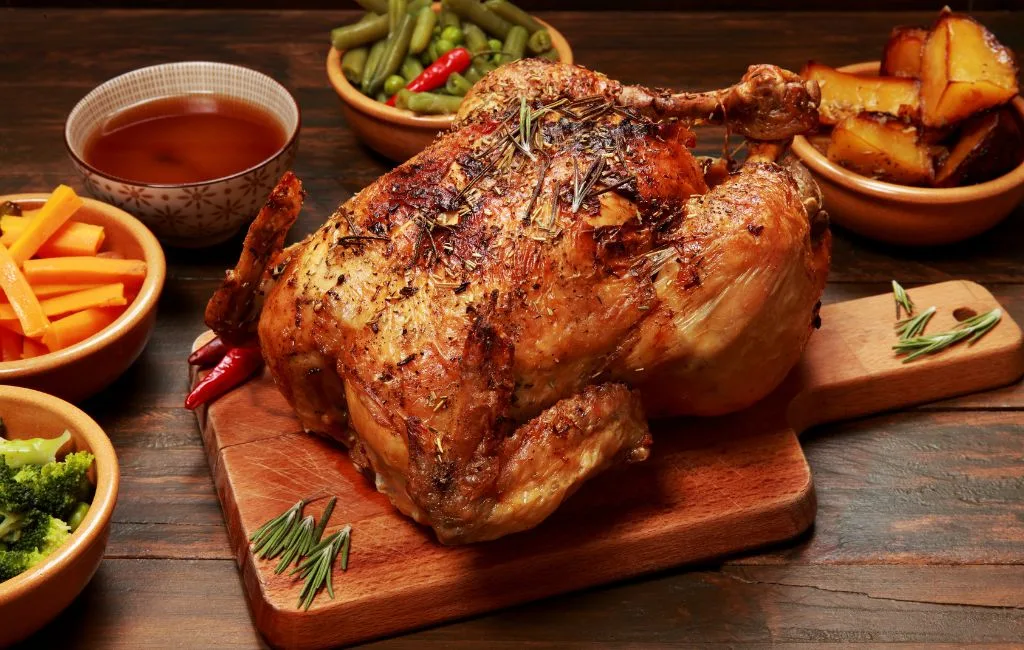 Receita de Frango Assado Clássico: Saboroso e Fácil de Fazer 1 Receita de Frango Assado