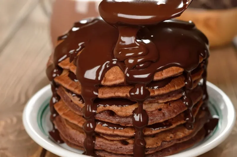 Receita de Bolo de Chocolate de Frigideira que Vai Salvar Seu Dia! 4 Receita de Bolo de Chocolate de Frigideira que Vai Salvar Seu Dia!