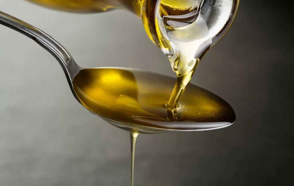 Dicas de Ouro: Como Escolher o Melhor Azeite Para Sua Cozinha 1 Dicas de Ouro_ Como Escolher o Melhor Azeite Para Sua Cozinha