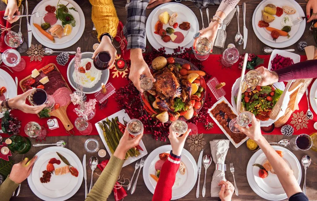 Estrategias-para-Vender-Comida-Caseira-no-Reveillon-e-Lucrar-Muito